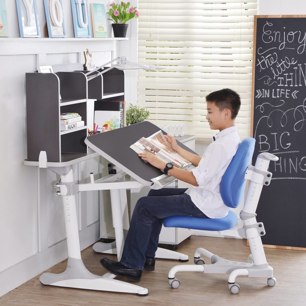 Children study table